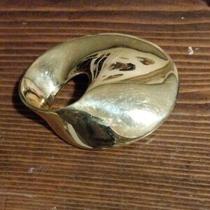 Vintage Monet Gold Tone Brooch